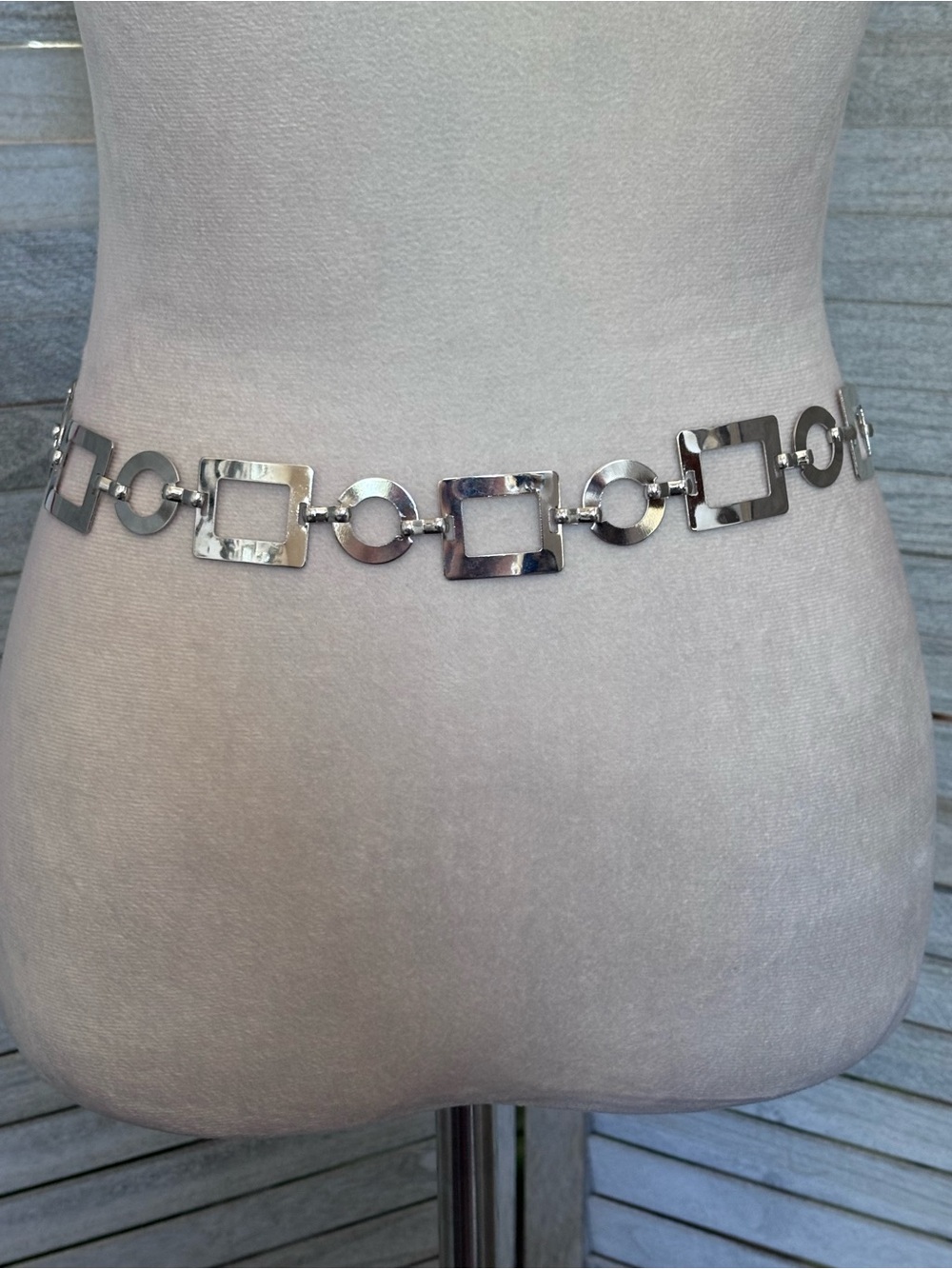 NWOT 60’s Mod Meets 90’s/Y2K Silver Geo Adjust Chain Belt XLPlus SZ Friendly 50” - Picture 12 of 16